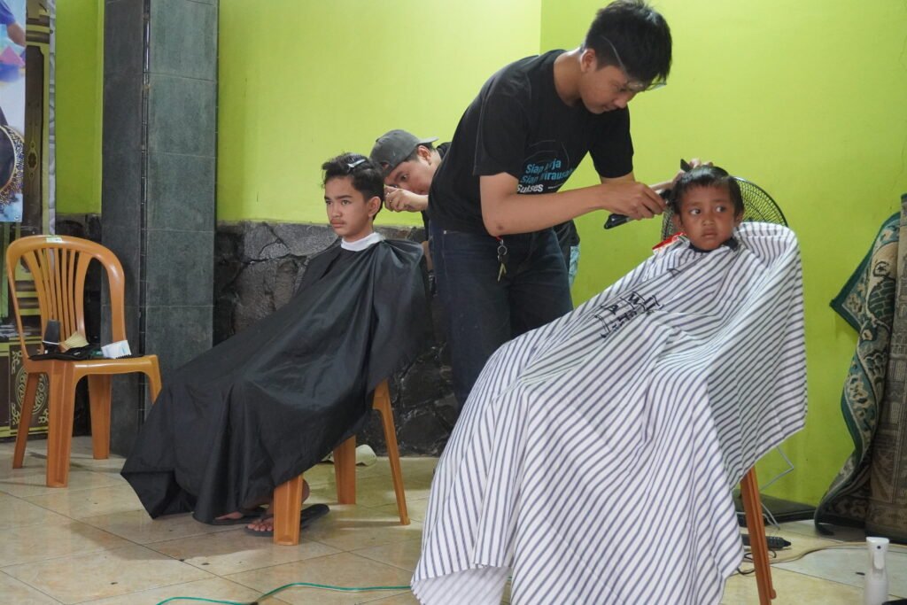 Kegiatan Cukur Rambut Anak Hebat IK, Tangerang, 5 Maret 2026